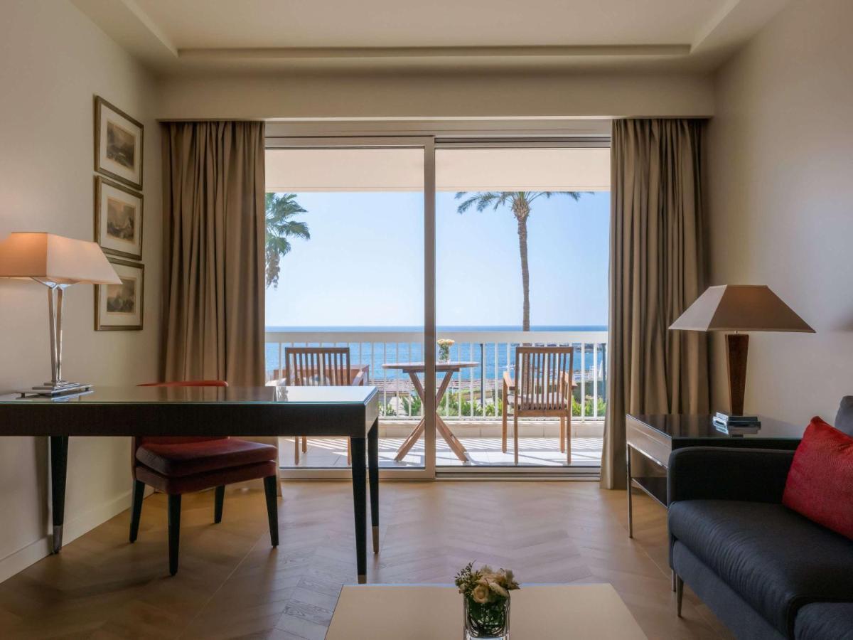 Moevenpick Hotel Beirut Esterno foto